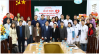Bí thư Tỉnh ủy Nguyễn Phi Long chúc mừng Trung tâm Y tế huyện Đà Bắc nhân ngày Thầy thuốc Việt Nam